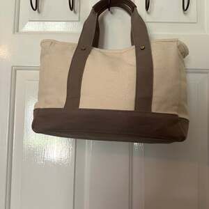 Studio CLIP Canvas Tote Bag
